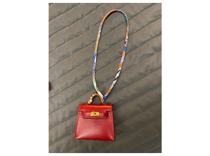 Hermès Charm Hermes Kelly twill Rosso - vista 3