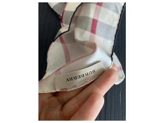 Sciarpa Burberry in seta beige a quadri rossi - vista 3