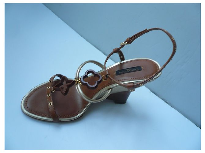 LOUIS VUITTON Sandales compensées Caramel T37,5 IT Marrone - vista 7