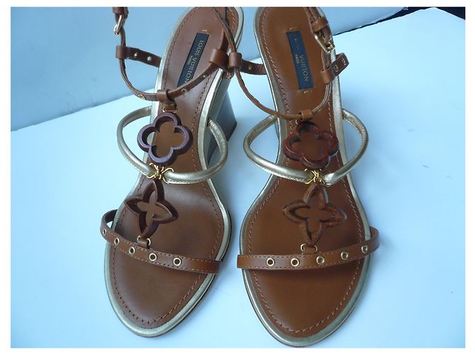 LOUIS VUITTON Sandales compensées Caramel T37,5 IT Marrone - vista 8