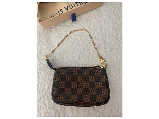 Louis Vuitton Bolsos de embrague Castaño - vista 4