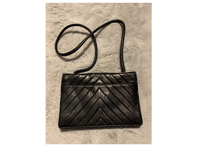 Chanel Tasche mit Schultergurt Schwarz - Ansicht 2