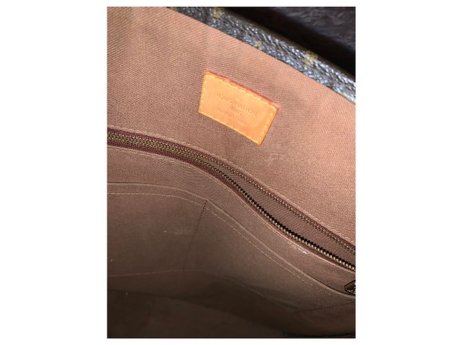 Borsa tote Louis Vuitton in pelle marrone scuro - vista 8