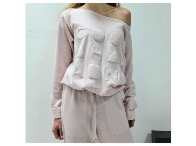 Chanel Cashmere Loungewear Set Pink - view 2