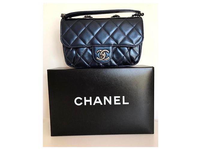 Timeless Chanel Nova pequena bolsa acolchoada Azul - vista 9