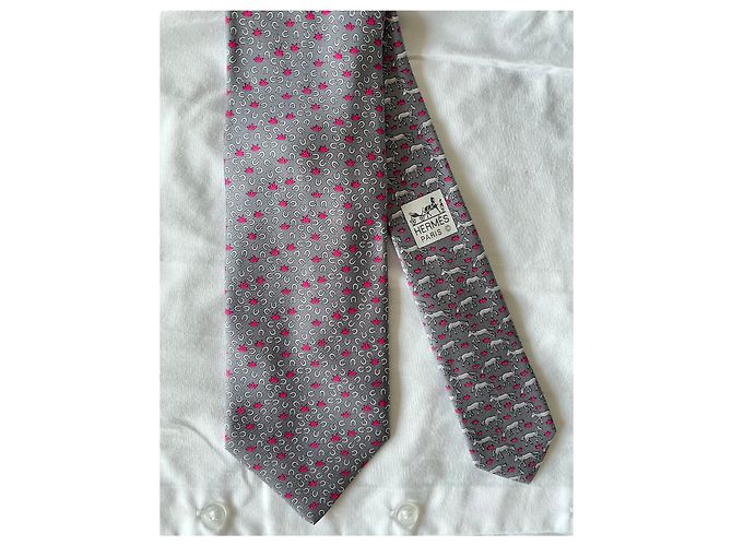 Hermès Cravatta Dada Hu in Seta Grigio Fuchsia Fuschia - vista 4