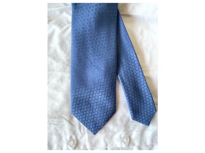Cravatta a forma di H di Hermès 24 Blu - vista 2