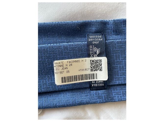 Cravatta a forma di H di Hermès 24 Blu - vista 4