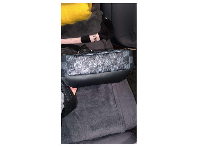 Louis Vuitton Sacs Porte-documents Noir - vue 5