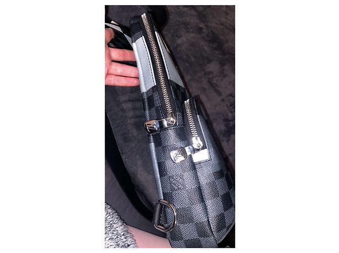 Louis Vuitton Sacs Porte-documents Noir - vue 6