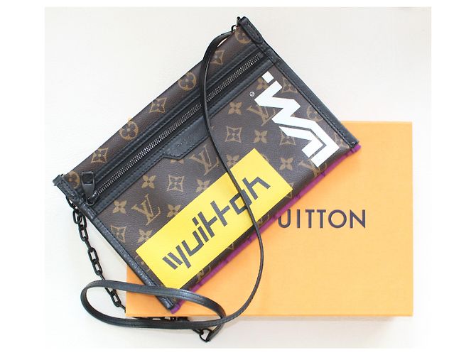 Borsa a tracolla piatta foderata Louis Vuitton Porpora Marrone scuro - vista 3