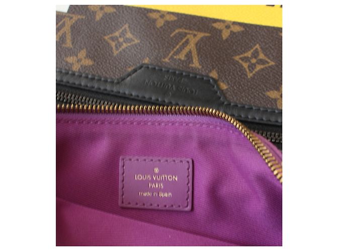 Borsa a tracolla piatta foderata Louis Vuitton Porpora Marrone scuro - vista 6