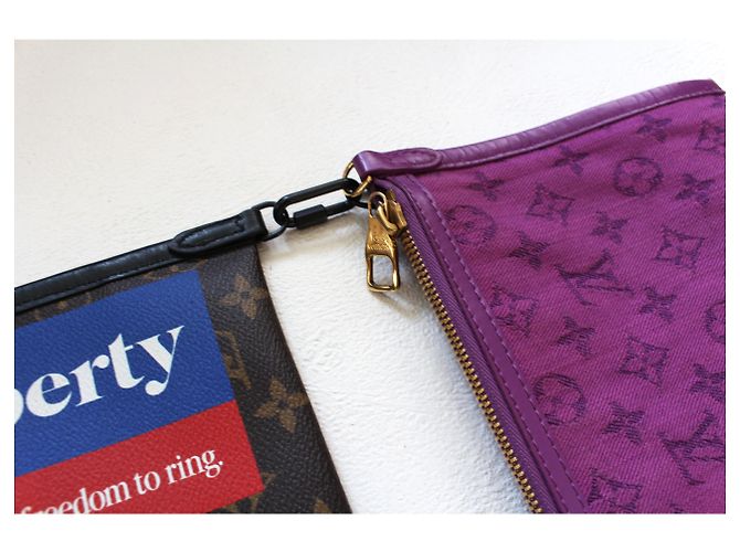 Borsa a tracolla piatta foderata Louis Vuitton Porpora Marrone scuro - vista 9