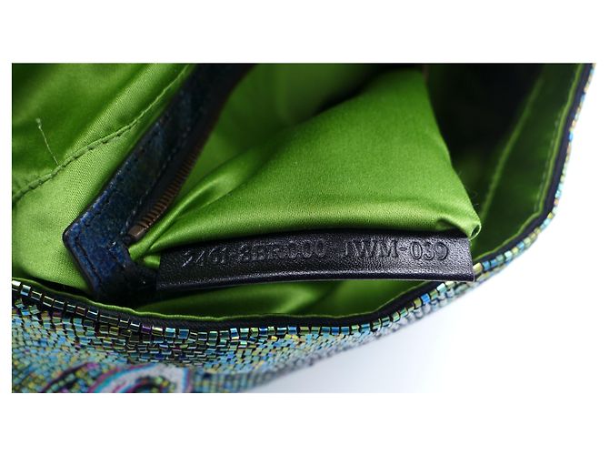 Fendi Baguette Pavão Bordado Multicor e Miçangas Cetim - vista 9