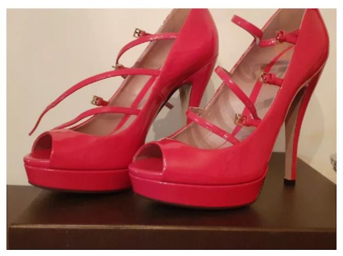 Gucci Peep Toe Absatz Schuhe Fuchsia Lackleder 39 - Ansicht 2