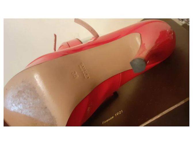 Gucci Peep Toe Absatz Schuhe Fuchsia Lackleder 39 - Ansicht 3