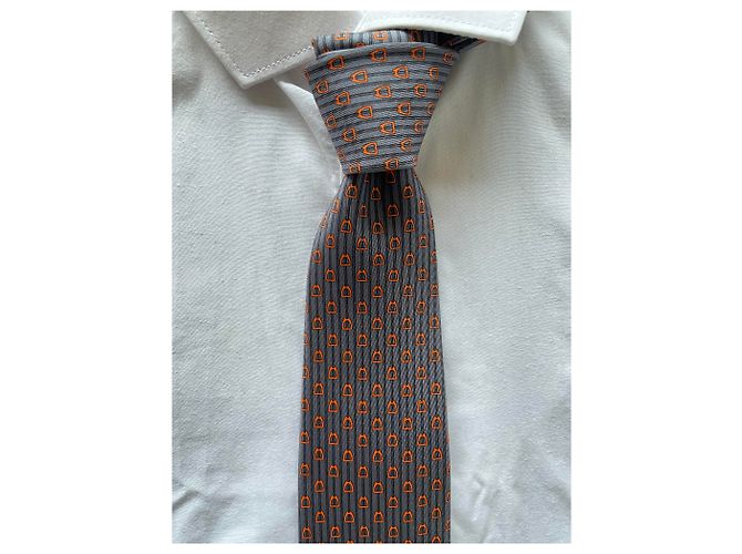 Hermès Cravatta "Eliane Equestre" Arancione Grigio - vista 2
