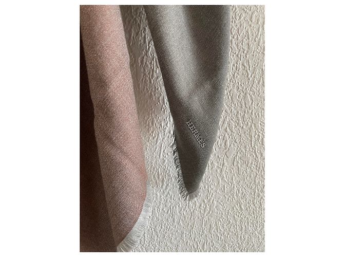 Hermès Carré H 120 bandiera Beige Grigio - vista 9