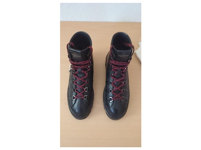 Valentino Garavani Stivali da combattimento Valentino, Size 39 Nero - vista 2