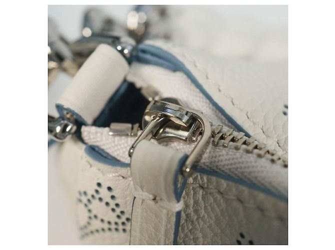 Mahina Babylone Louis Vuitton Babylone chainBB borsa a tracolla Borsa da donna M93465 bianca Bianco - vista 9