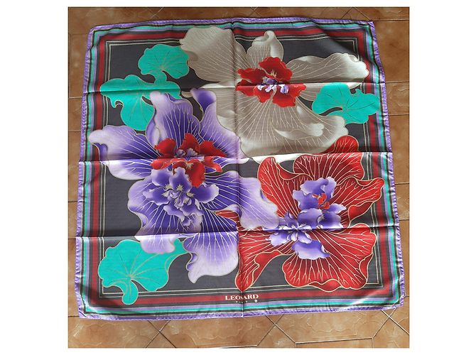 Foulard Leonard in seta multicolore 90x90cm - vista 2
