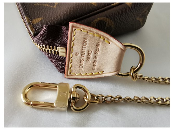 Louis Vuitton Mini custodia per accessori con monogramma Gold hardware - vista 14