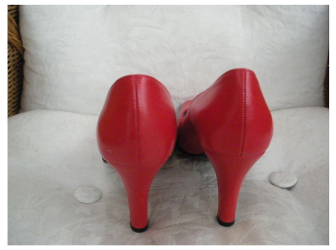 Charles Jourdan Lederpumps Rot Absatz 8,5 cm - Ansicht 4