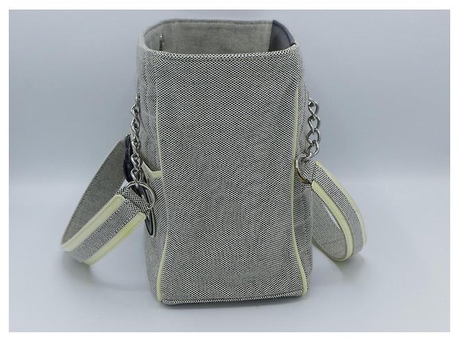 Borsa Chanel Camellia No.5 Grigia in Vernice Grigio - vista 10