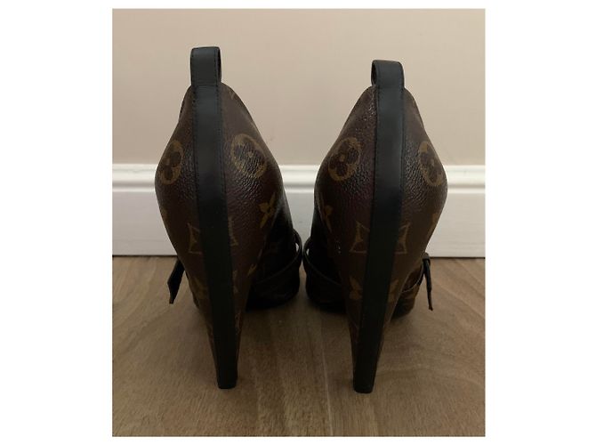 Décolleté Louis Vuitton Monogram Canvas Marrone 12cm - vista 4