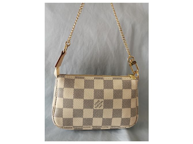 Louis Vuitton Mini Pochette accessori Azur Gold hardware - vista 11