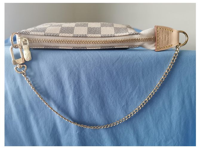 Louis Vuitton Mini Pochette accessori Azur Gold hardware - vista 7
