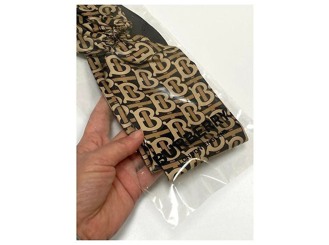 FOULARD CAPELLI BURBERRY MONOGRAMMA - vista 2