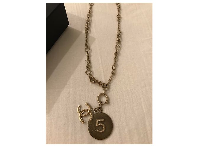 Collana Chanel color sabbia - vista 4