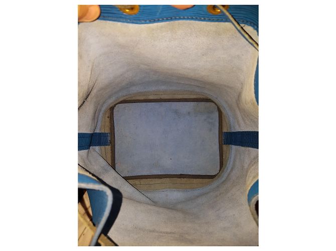Noe Borsa a mano Louis Vuitton Noé in pelle epi blu - vista 8
