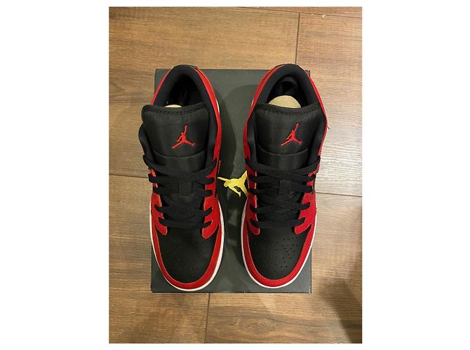 Nike, Nike x jordan reverse banned bred 38.5 Roja - vista 5