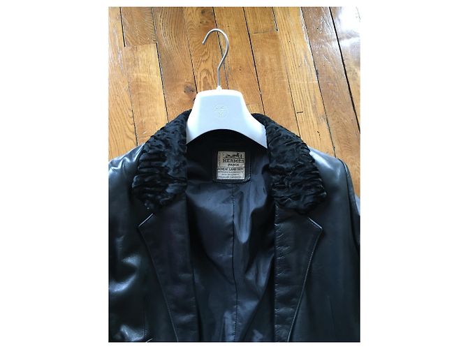 Magnífico abrigo de piel negro Hermès - vista 7