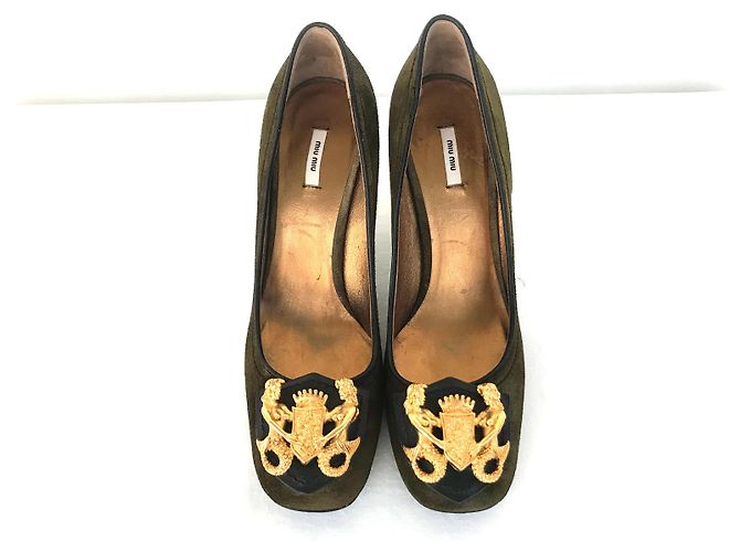 Miu Miu Wildleder Pumps mit hohem Absatz Khaki - Ansicht 4