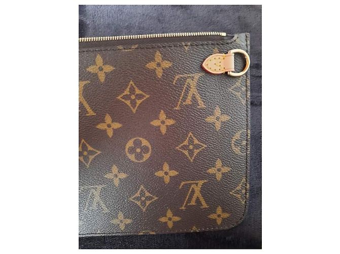 Louis Vuitton, Louis Vuitton Neverfull Pochette Monogram Canva Marrone - vista 4