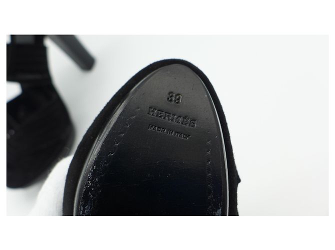 Hermès Sandali in camoscio con cinturini incrociati Nero - vista 5