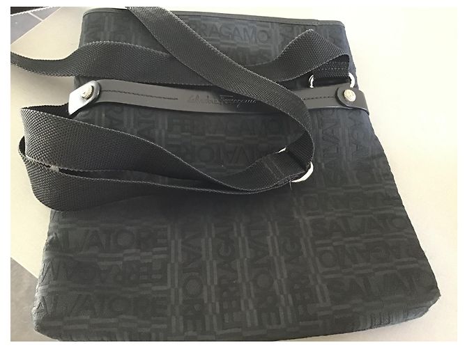 Borsa a tracolla Salvatore Ferragamo in tela e pelle nera Nero - vista 7