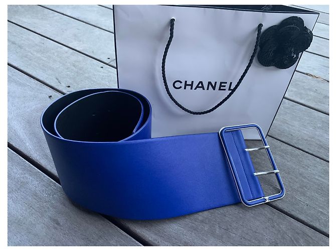 Chanel Presentes VIP Azul - vista 6