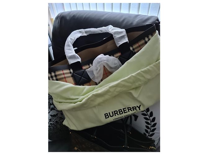 BURBERRY Austen Einkaufstasche aus Leinen mit Karomuster Beige - Ansicht 16
