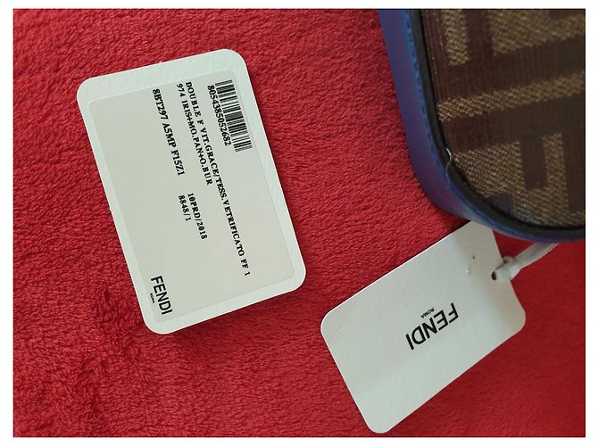 FENDI - Borsa a tracolla FF Baguette foderata in pelle - Logo marrone / pelle blu - vista 2