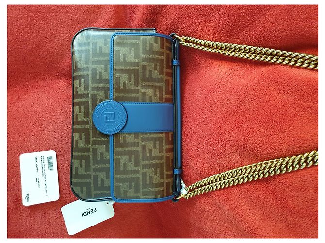 FENDI - Borsa a tracolla FF Baguette foderata in pelle - Logo marrone / pelle blu - vista 6