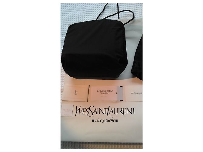 Borsa a mano Yves Saint Laurent Y Mail Nera Vernice Nero - vista 8