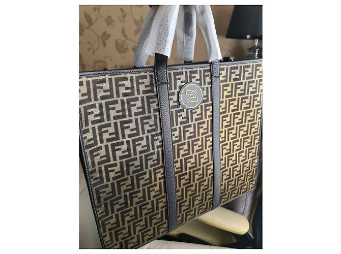Zucca FENDI FF Motiv Einkaufstasche Braun - Ansicht 4
