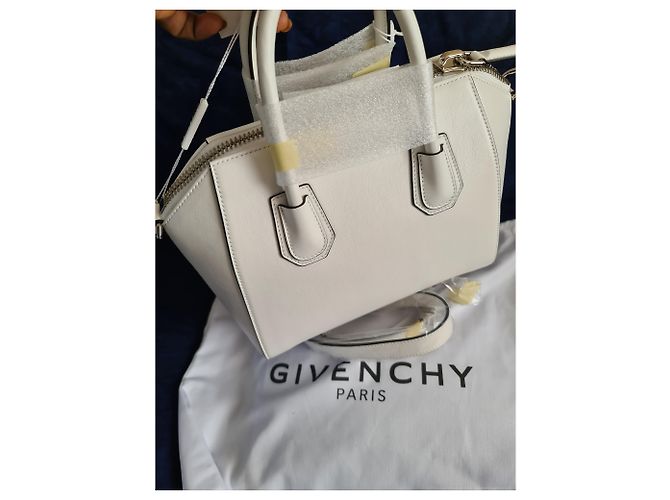 Givenchy Signature Antigona Ledertasche in Weiß - Ansicht 6