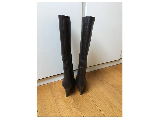 Giuseppe Zanotti Botas de piel granulada en marrón oscuro - vista 2