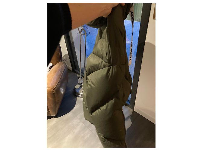 Autre Marque Chaqueta de plumón Khrisjoy modelo - vista 9