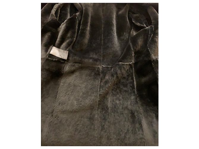 Giorgio Armani Sheraling Pelzmantel von Black Lamb - Ansicht 8